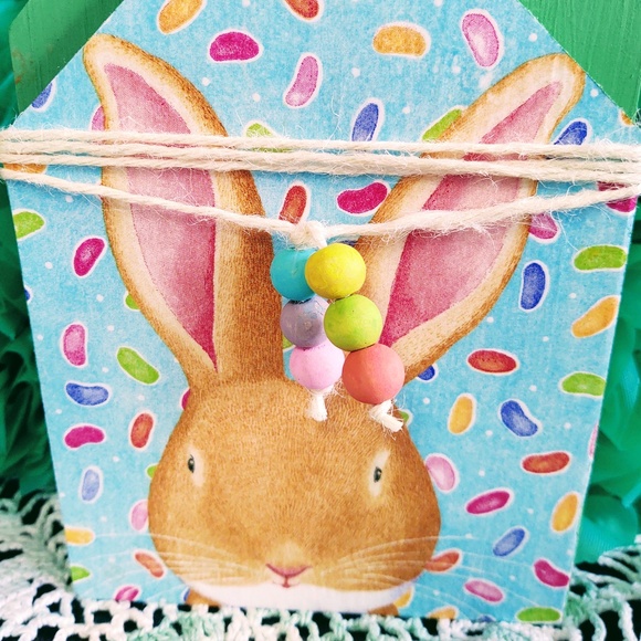 Hand Crafted Easter Decor/Mini Wood House/Tiered Tray Decor/Bunny & Jelly Beans - Picture 6 of 6